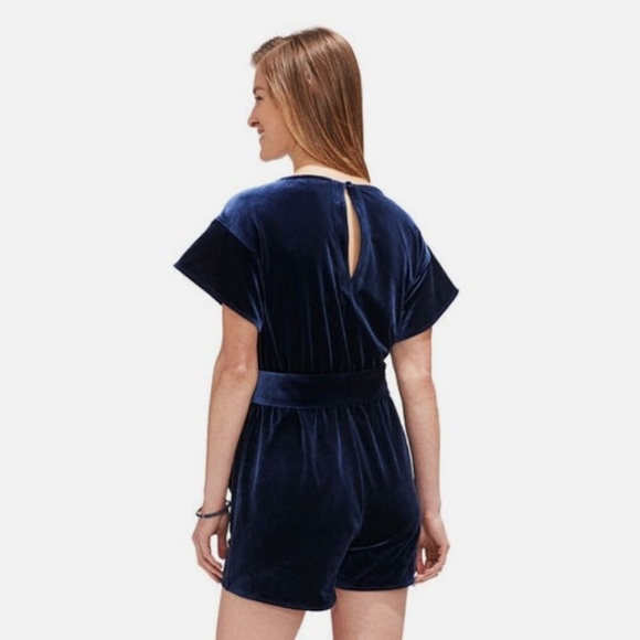 NWOT Vineyard Vines Deep Blue Velvet Romper - Picture 2 of 7